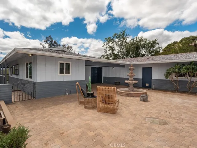 2302 Via Dieguenos, Alpine, California 91901
