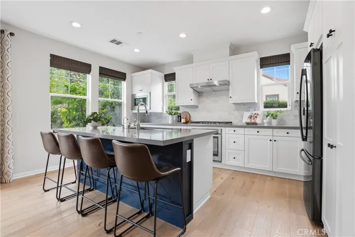 41 Ocaso Street, Rancho Mission Viejo, California 92694