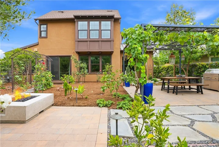 41 Ocaso Street, Rancho Mission Viejo, California 92694