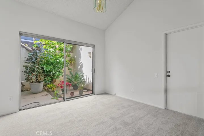 Dining room with atrium