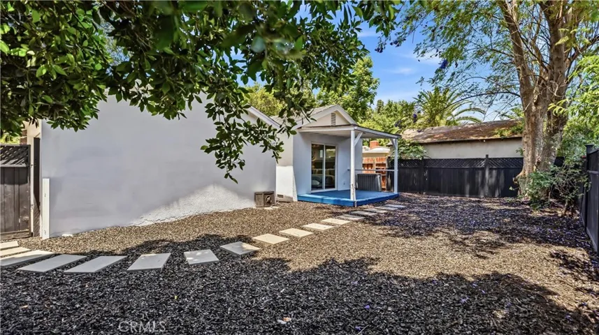 7500 Vassar, Canoga Park, California 91303