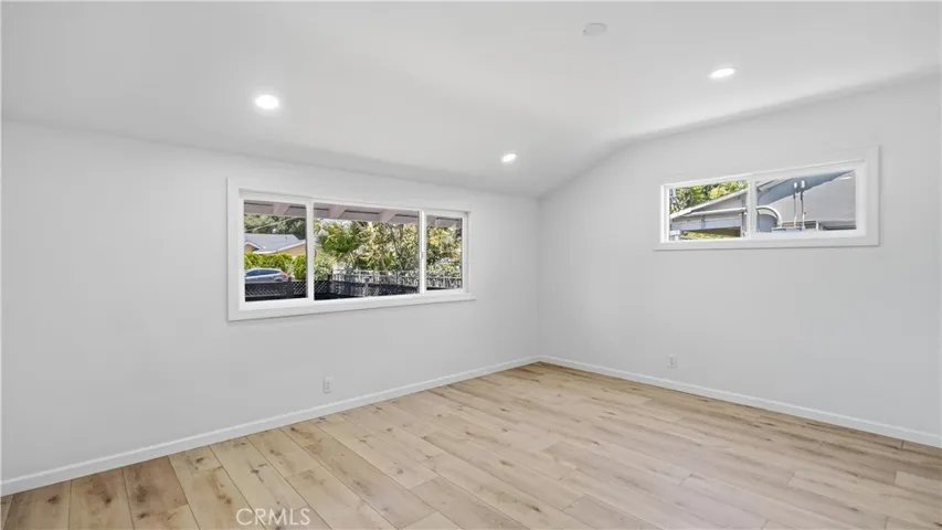 7500 Vassar, Canoga Park, California 91303