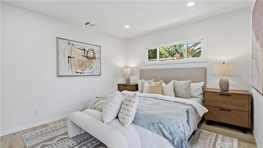 7500 Vassar, Canoga Park, California 91303