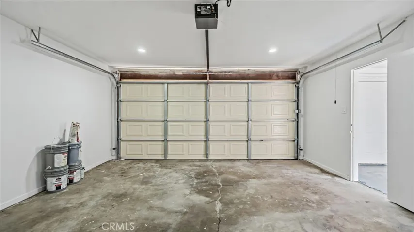 7500 Vassar, Canoga Park, California 91303
