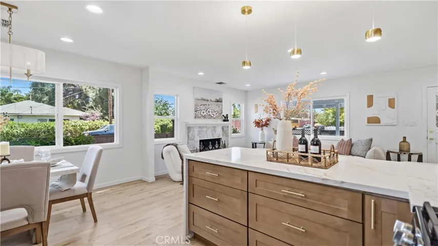 7500 Vassar, Canoga Park, California 91303