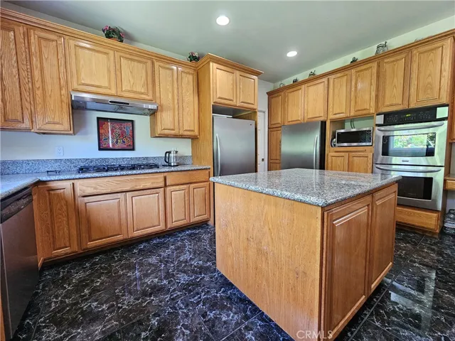 Separate Refrigerator & Freezer, Double Convection Wall Oven