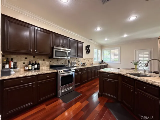 12210 Vista Court, Chino, California 91710
