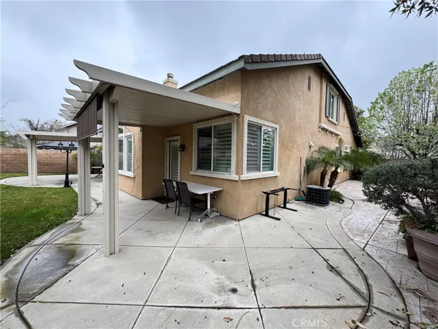12210 Vista Court, Chino, California 91710