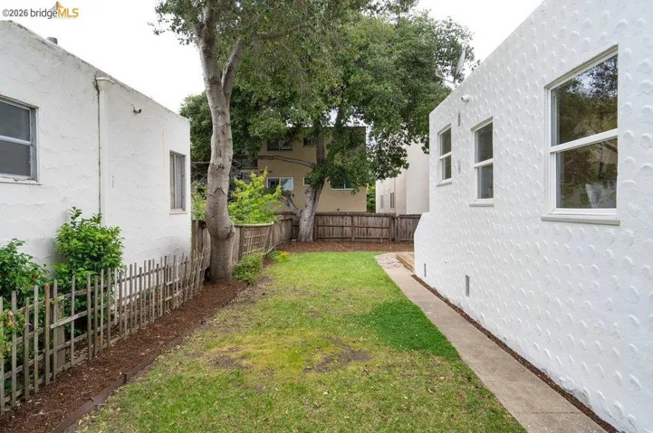 408 Cornell Avenue, Albany, California 94706