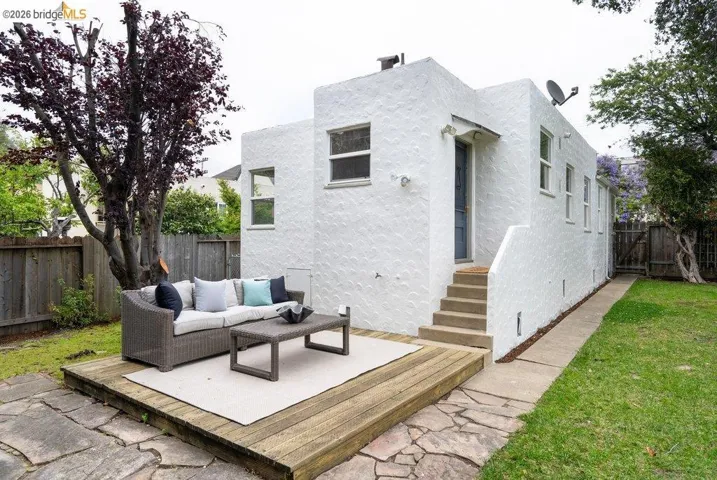 408 Cornell Avenue, Albany, California 94706