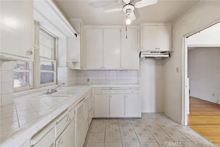 5710 Cantaloupe, Valley Glen, California 91401