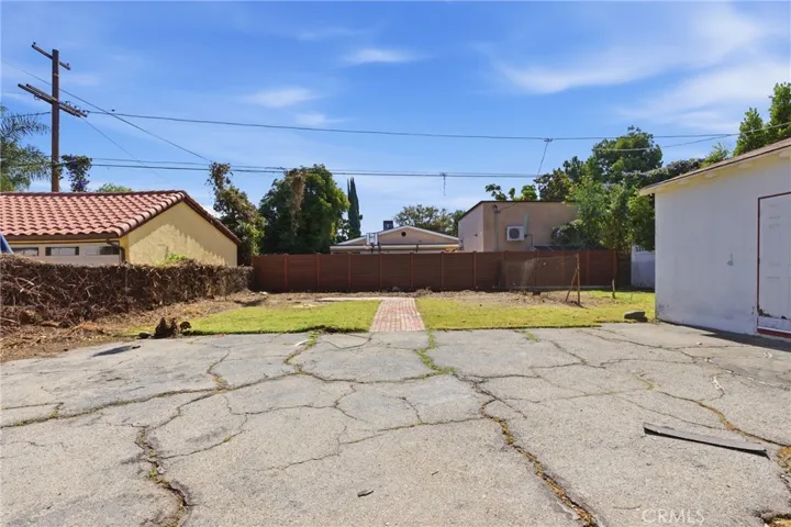 5710 Cantaloupe, Valley Glen, California 91401