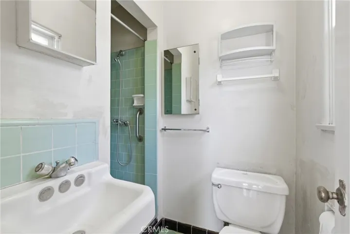 5710 Cantaloupe, Valley Glen, California 91401