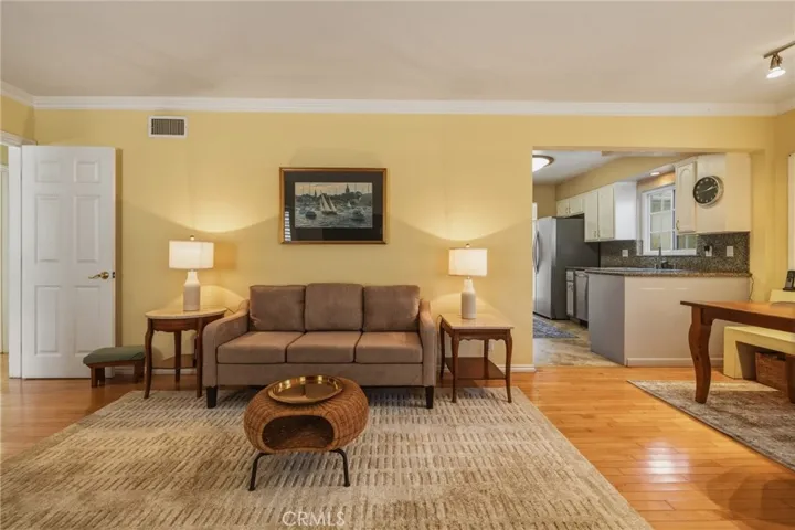 309 S Prospect Avenue, Redondo Beach, California 90277