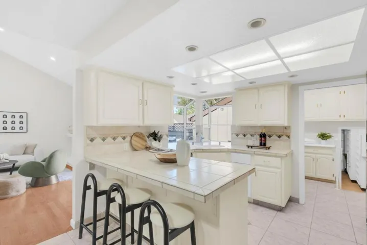 107 Charter Oaks Circle, Los Gatos, California 95032
