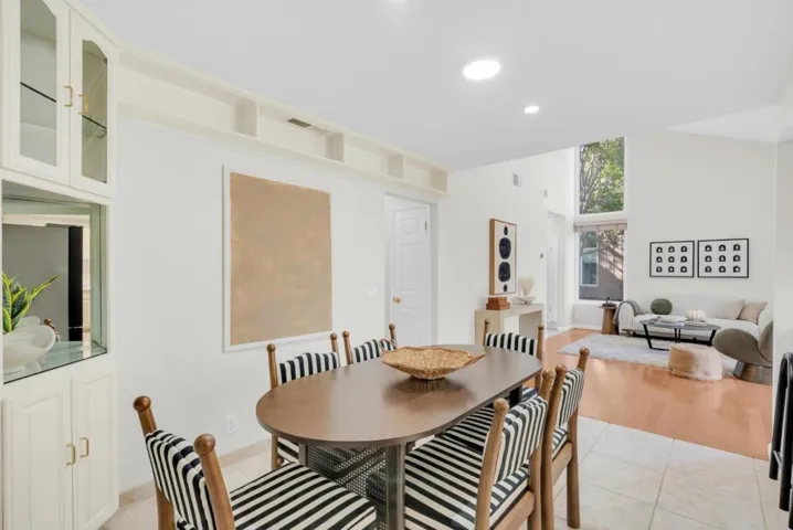 107 Charter Oaks Circle, Los Gatos, California 95032