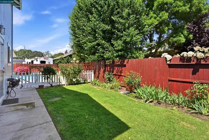 233 Belfiore Lane, Windsor, California 95492