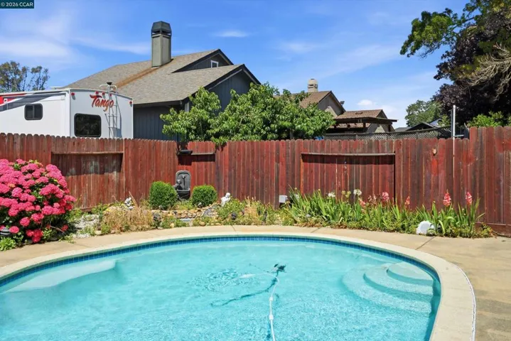 233 Belfiore Lane, Windsor, California 95492