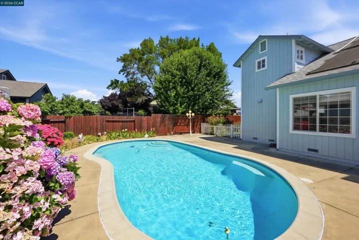 233 Belfiore Lane, Windsor, California 95492
