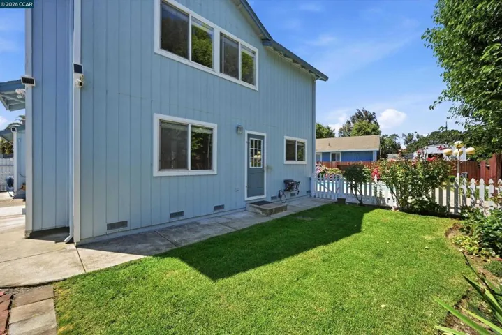 233 Belfiore Lane, Windsor, California 95492