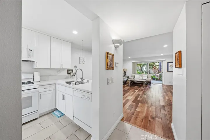 406 Orange Blossom, Irvine, California 92618