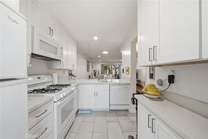 406 Orange Blossom, Irvine, California 92618