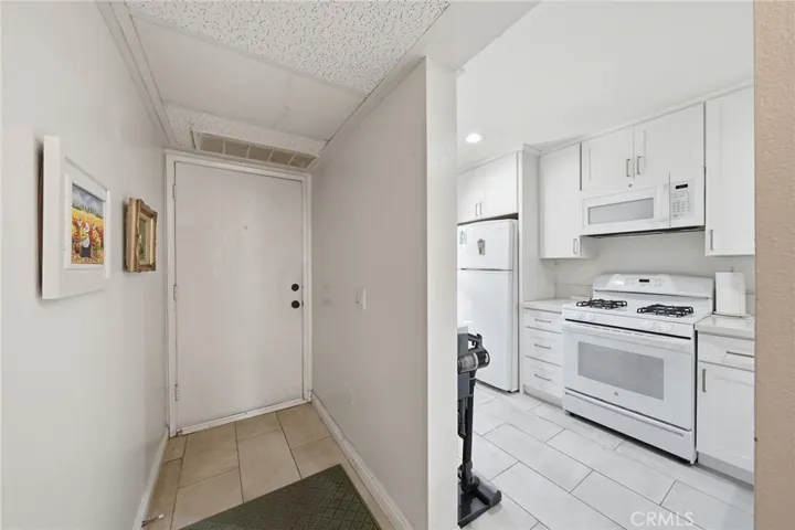 406 Orange Blossom, Irvine, California 92618