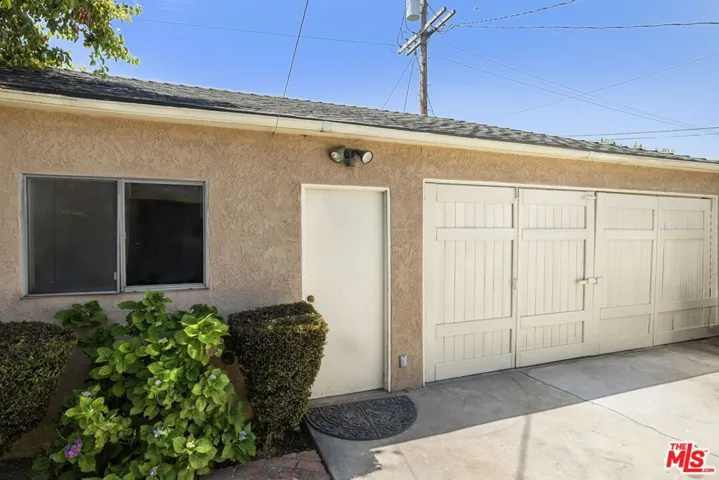 extended garage/ workshop/ sto