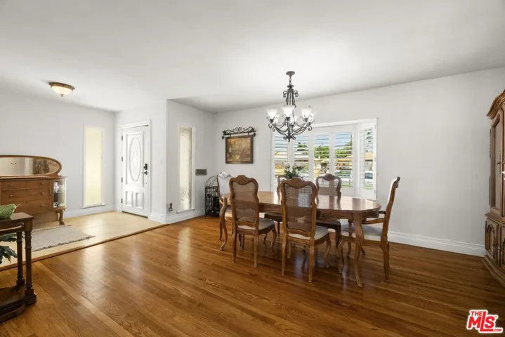 entry and formal dining