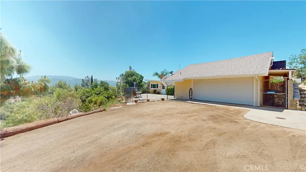 Driveway & Parking area and oversized garage