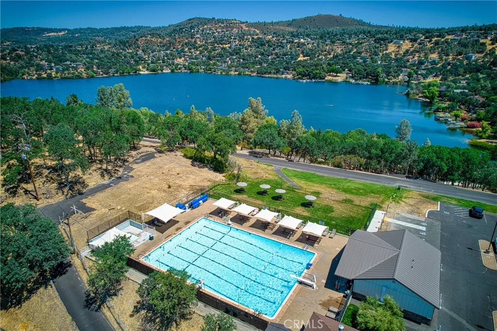HOA Amenities - Pool