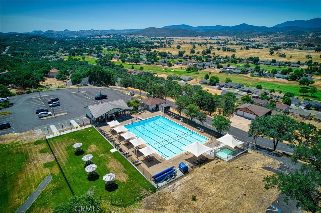 HOA Amenities - Pool