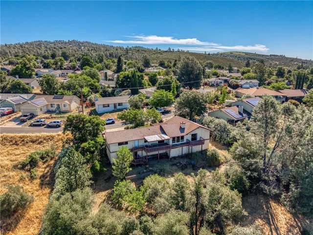 17045 Squirrelhill, Hidden Valley Lake, California 95467