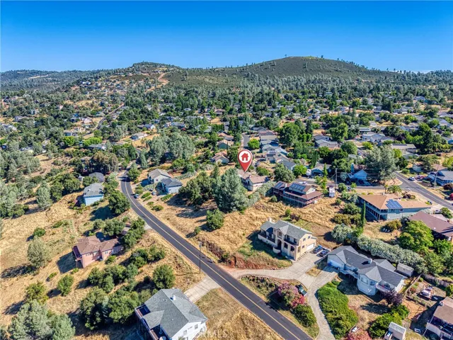 17045 Squirrelhill, Hidden Valley Lake, California 95467