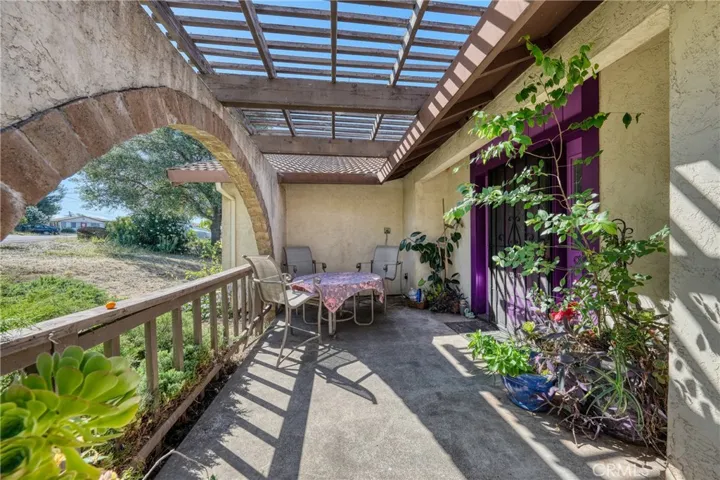 17045 Squirrelhill, Hidden Valley Lake, California 95467