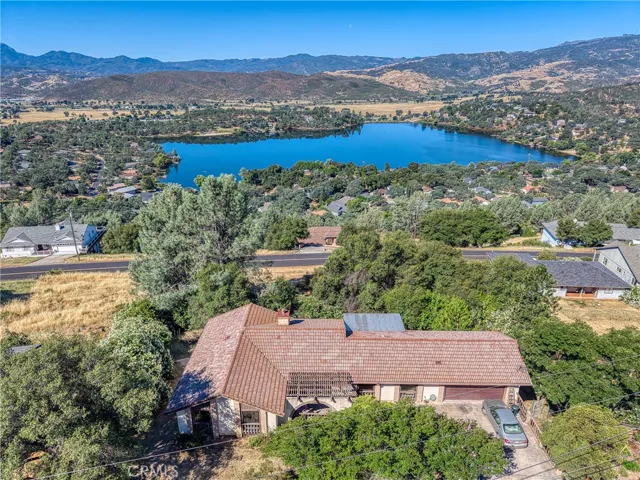 17045 Squirrelhill, Hidden Valley Lake, California 95467