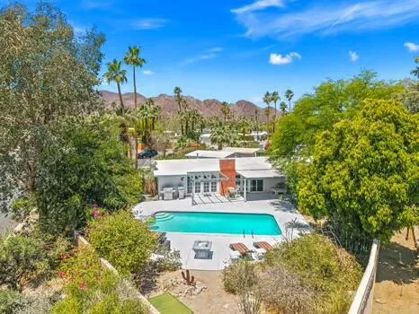 pool area/yard