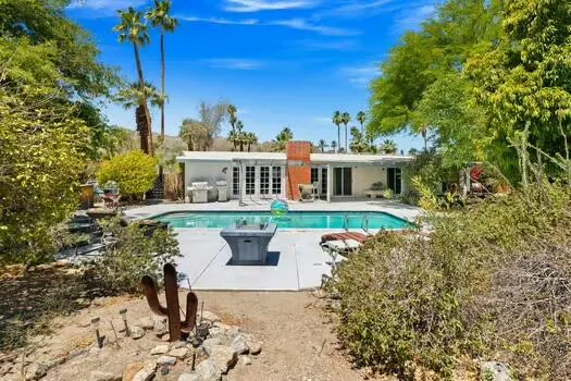 garden to poolside