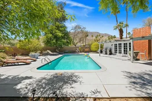 views by pool