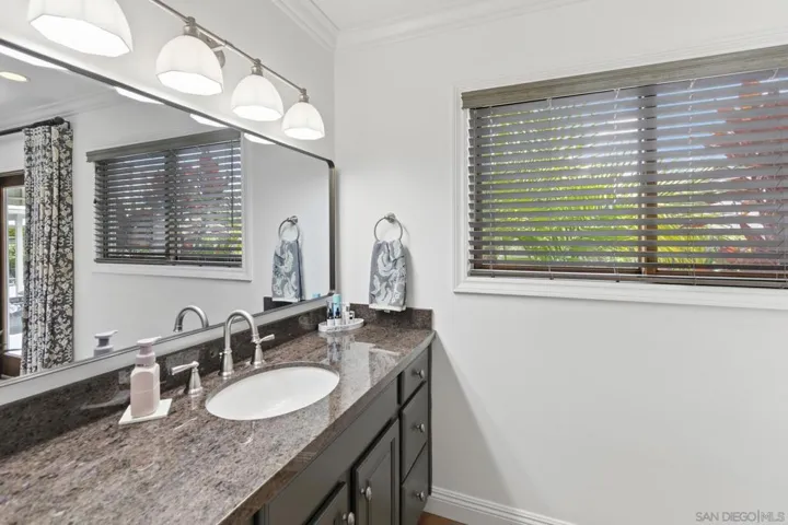 6214 Lake Lucerne Dr, San Diego, California 92119