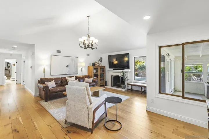 6214 Lake Lucerne Dr, San Diego, California 92119