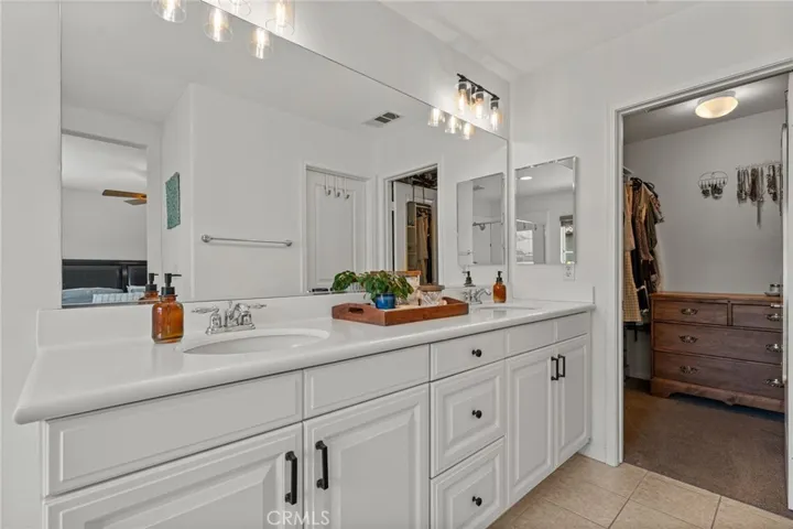 28356 Santa Rosa, Saugus, California 91350