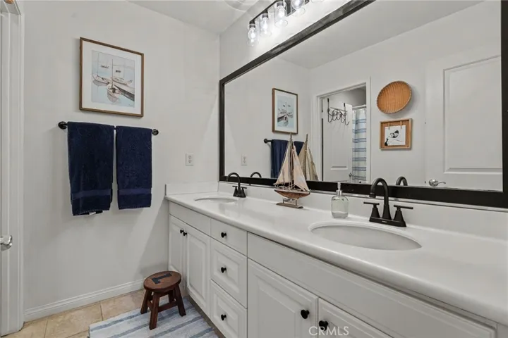 28356 Santa Rosa, Saugus, California 91350