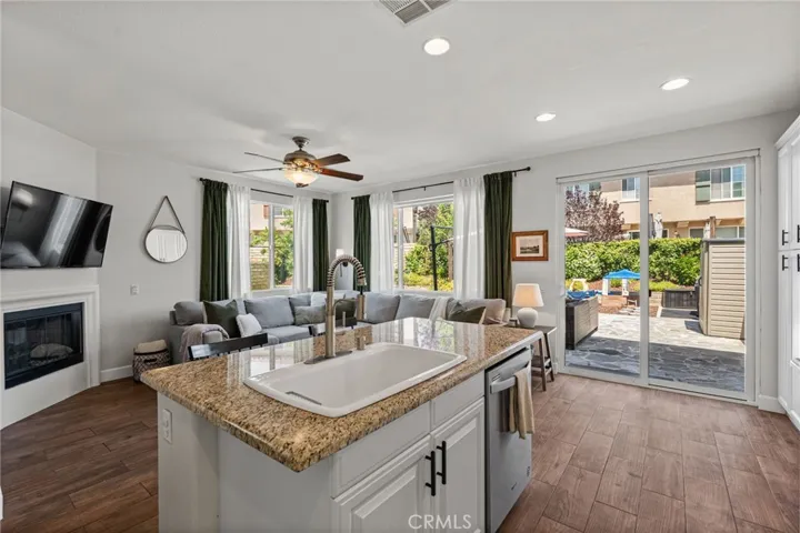 28356 Santa Rosa, Saugus, California 91350