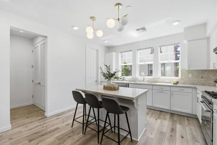 541 San Marcos Terrace 2, Sunnyvale, California 94085