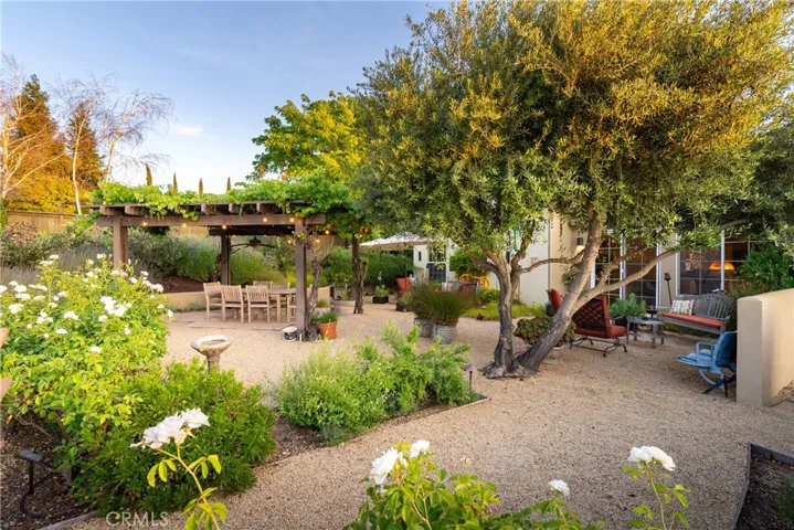 961 Vista Cerro Dr, Paso Robles, California 93446