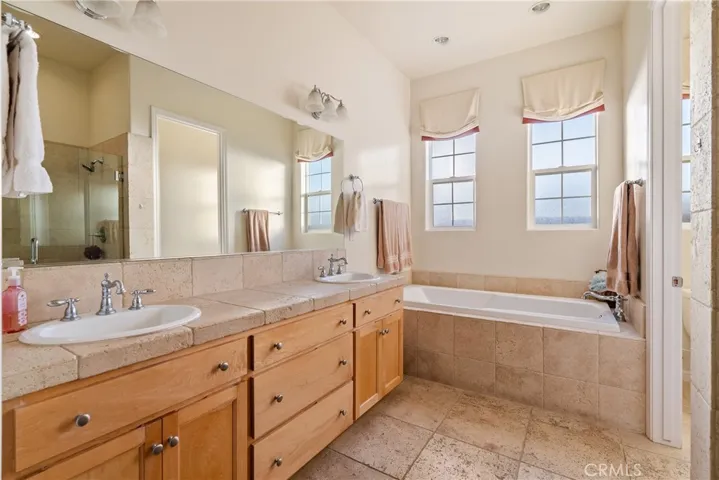 961 Vista Cerro Dr, Paso Robles, California 93446
