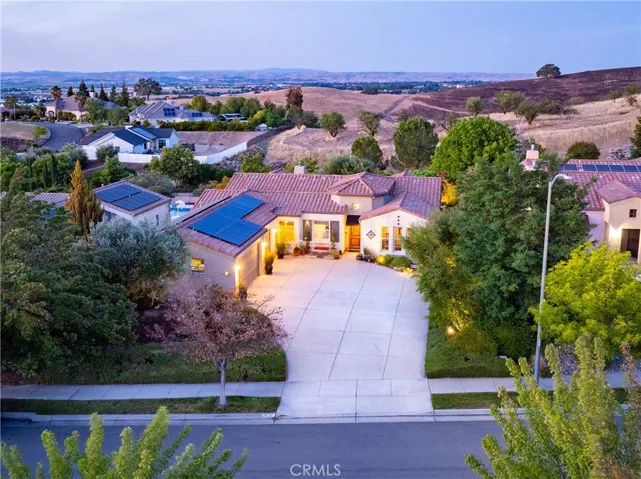 961 Vista Cerro Dr, Paso Robles, California 93446
