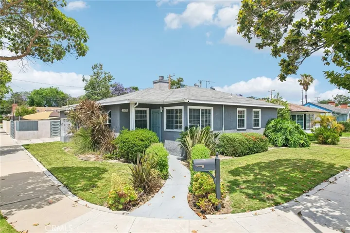 2905 Magnolia, Long Beach, California 90806