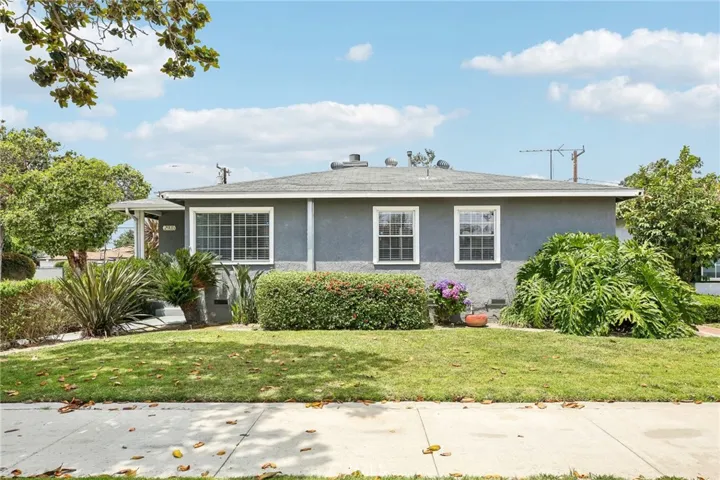 2905 Magnolia, Long Beach, California 90806